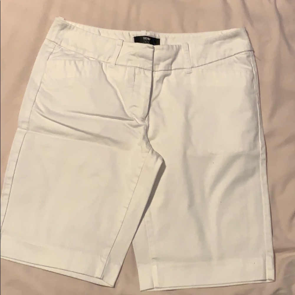 Women’s White shorts